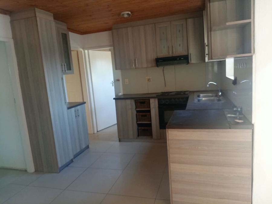 To Let 3 Bedroom Property for Rent in Lentegeur Western Cape